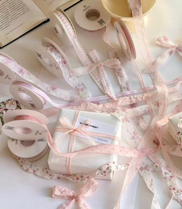Lace-ribbon
