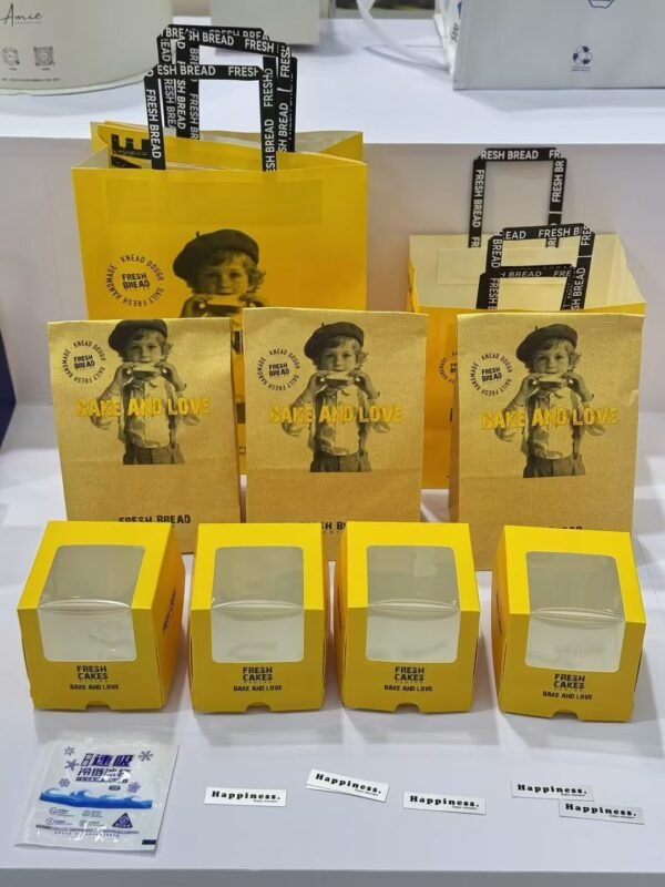 Multi-style-custom-bakery-packaging-including-cake-carton