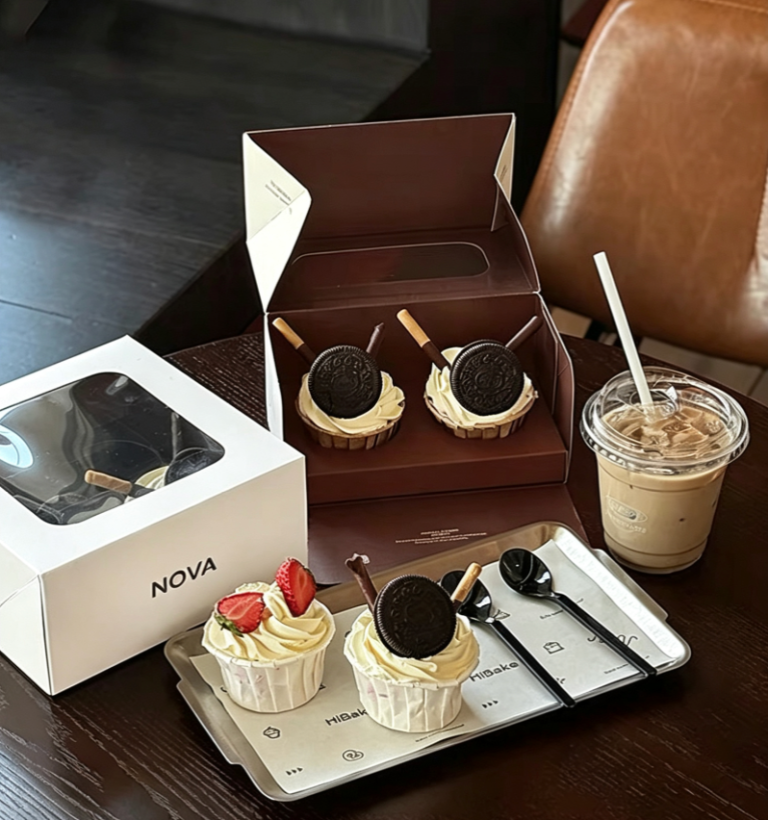 Ins style luxury 2 cupcake packaging gift box with custom brand logo printing